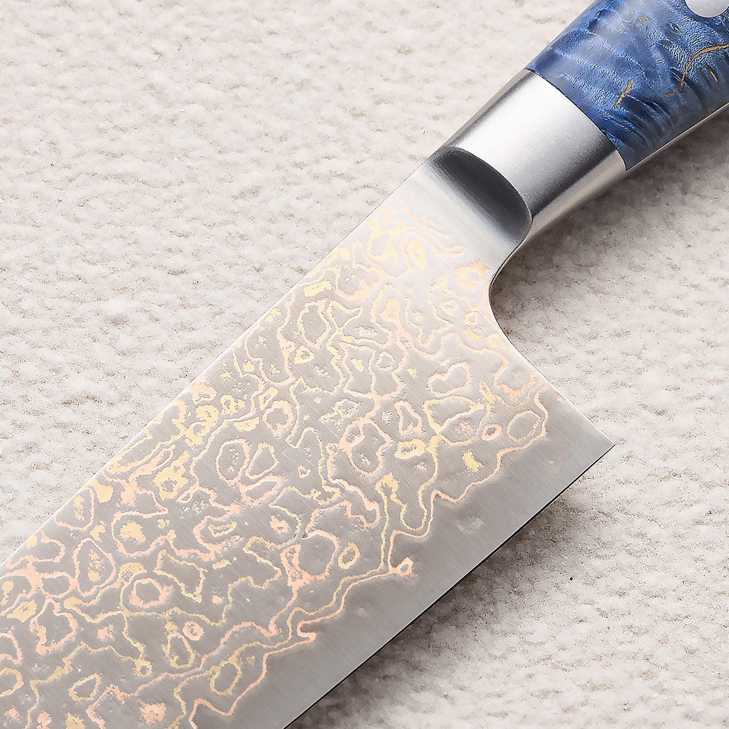 Copper Damascus Santoku Knife with Blue Colored Wood Handle 蓝彩木三德铜大马士革厨房刀
