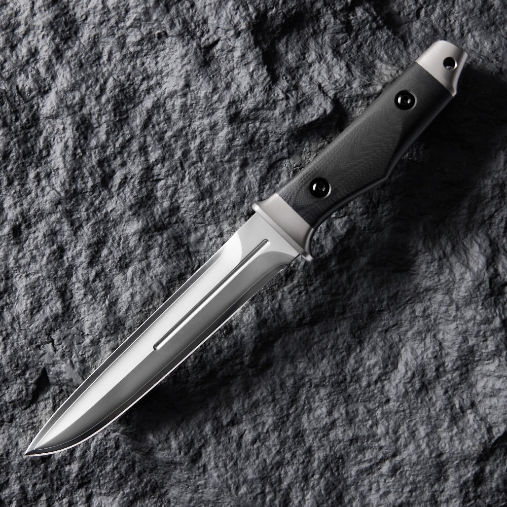 Dagger 01